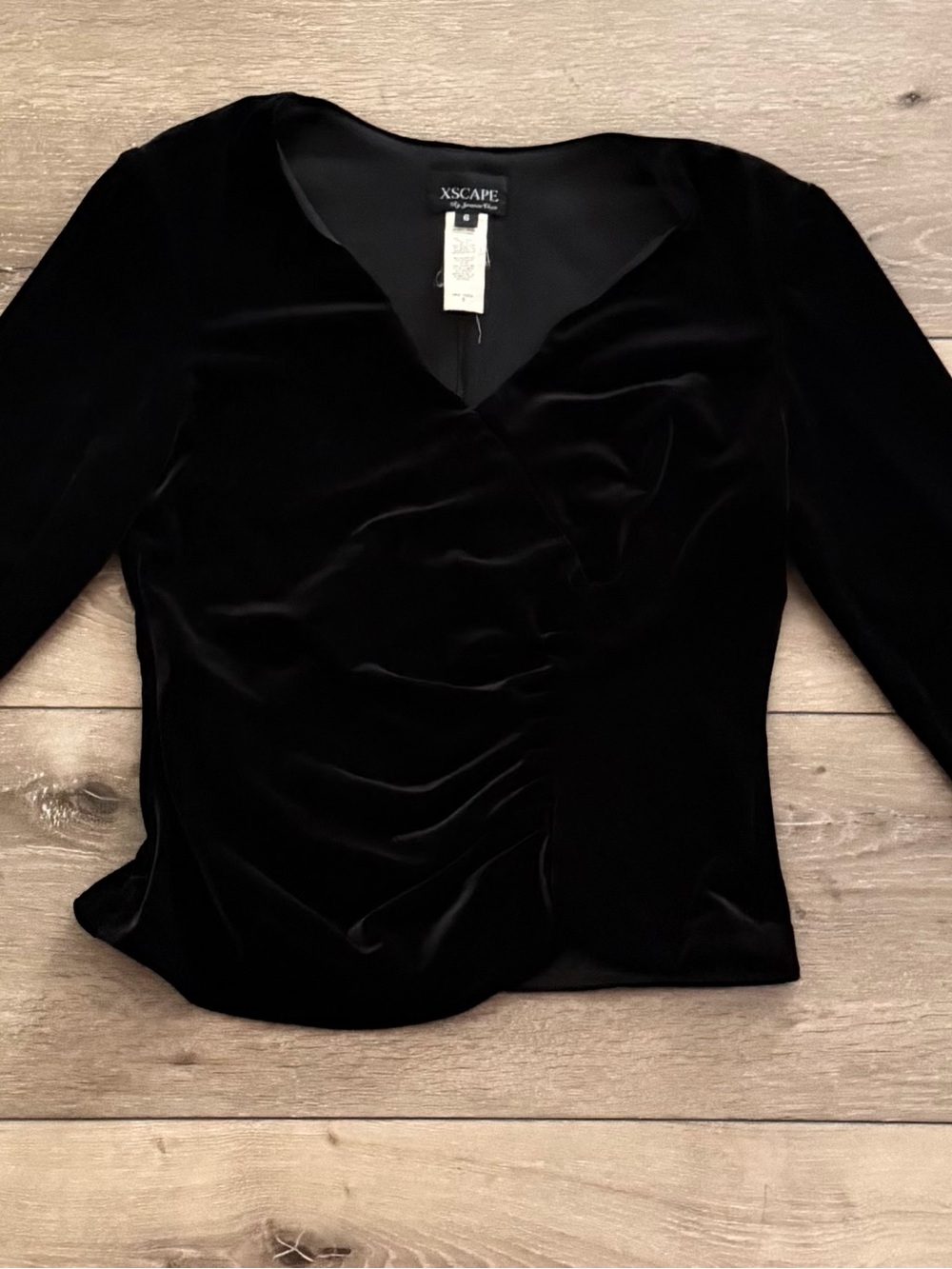 Xscape by Joanna Chen Black Velvet Ruched Long Sleeve Top Size 6